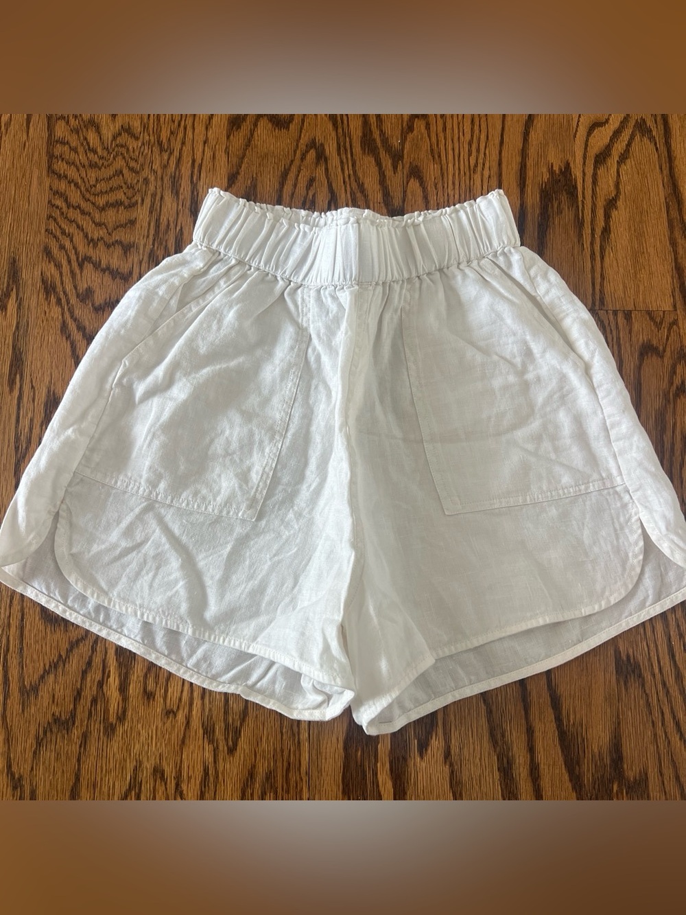 Mary Lawless Lee x Splendid White Elastic-Waist Linen Blend Women’s Short.